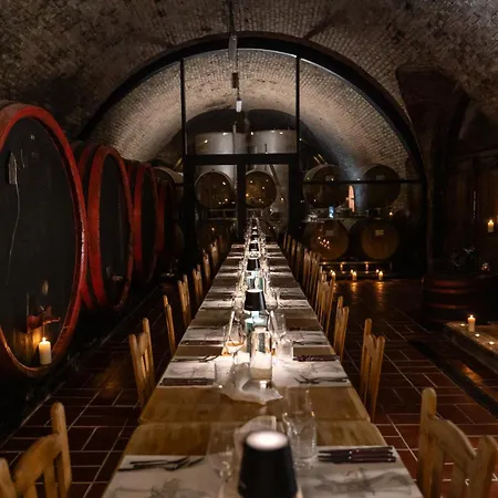Sipos Borház és Casa de hóspedes
