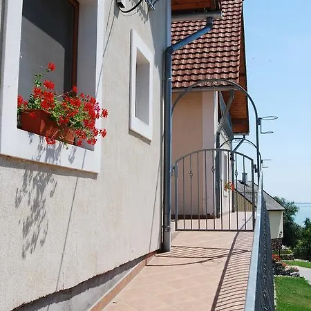 Sipos Borhaz Es Vendeghaz