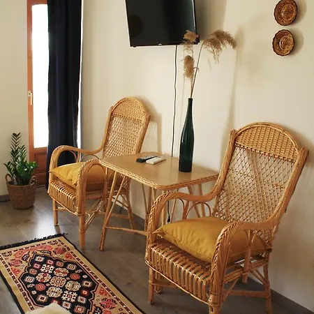 Sipos Borhaz Es Vendeghaz بيت ضيافة