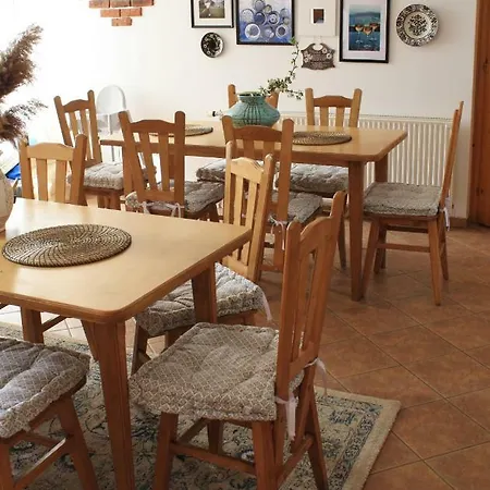 Sipos Borhaz Es Vendeghaz Penzion Badacsonyörs