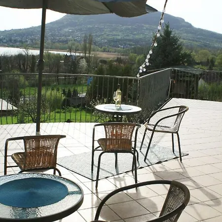 Sipos Borhaz Es Vendeghaz 3*