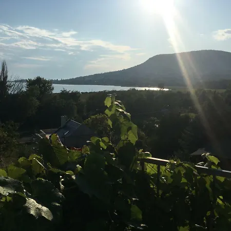 Sipos Borhaz Es Vendeghaz Guest house