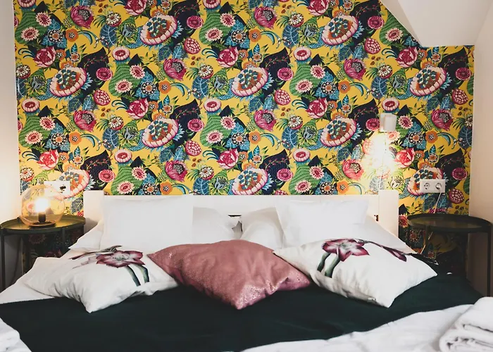 Sipos Borhaz Es Vendeghaz Badacsonyörs