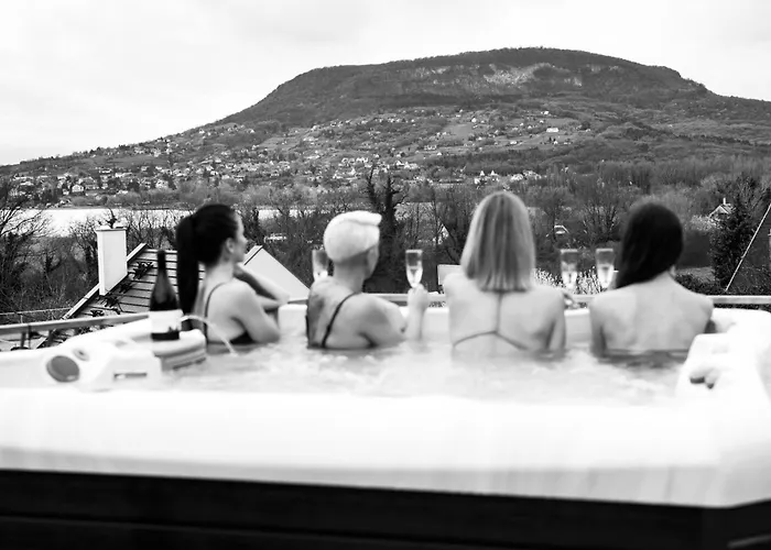 Pensionat Sipos Borhaz Es Vendeghaz Badacsonyörs